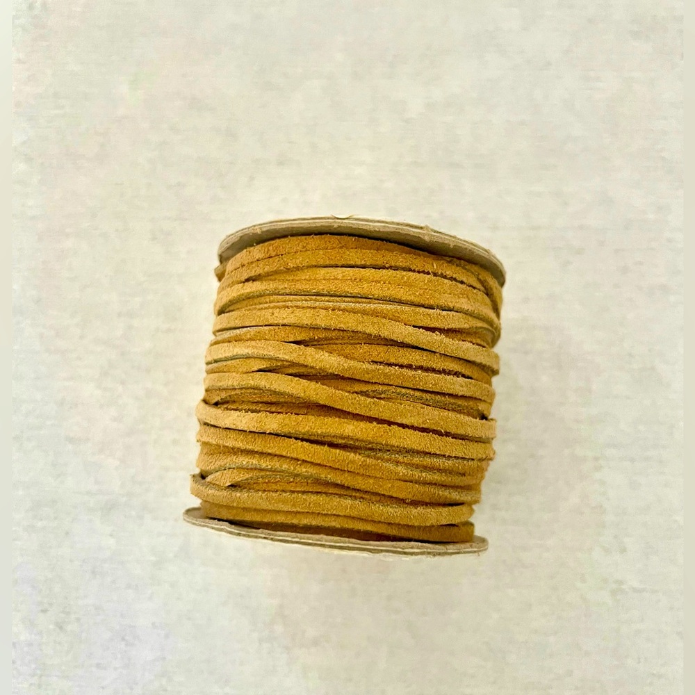 25 yards suede lacing